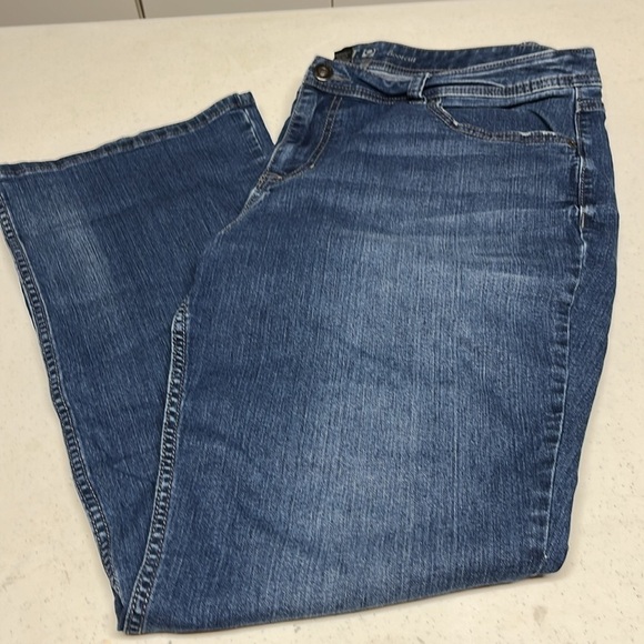 Apt. 9  Jeans Bootcut Leg - Picture 3 of 13